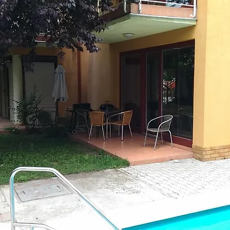 Jenny Apartment